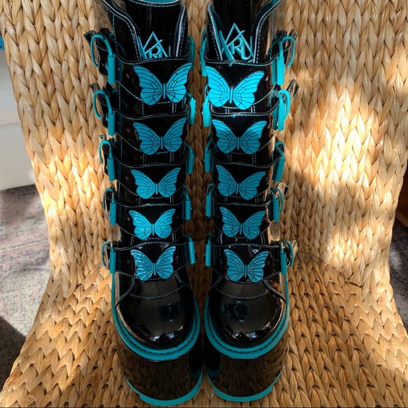 New YRU Dune Patent Butterfly Platform Boots - Picture 3 of 15